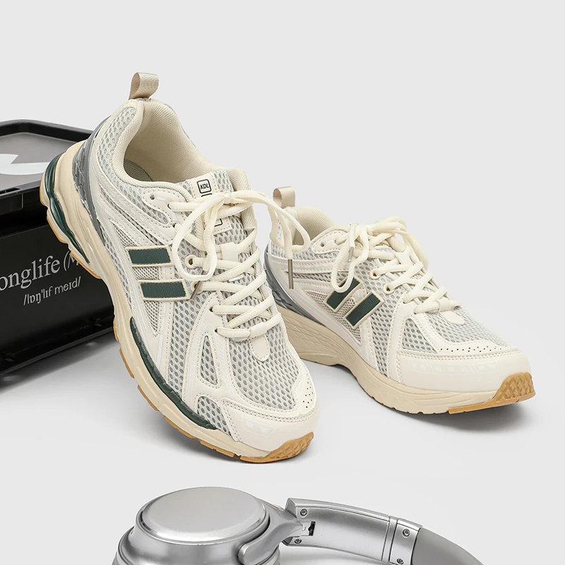 Новые мужские теннисные кроссовки на мягкой подошве, удобные мужские кроссовки, мужская обувь, повседневные кроссовки на дышащей толстой подошве для бега на открытом воздухе, четыре сезона
Новые мужские теннисные кроссовки на мягкой подошве, удобные мужские кроссовки, мужская обувь, повседневные кроссовки на дышащей толстой подошве для бега на открытом воздухе, четыре сезона