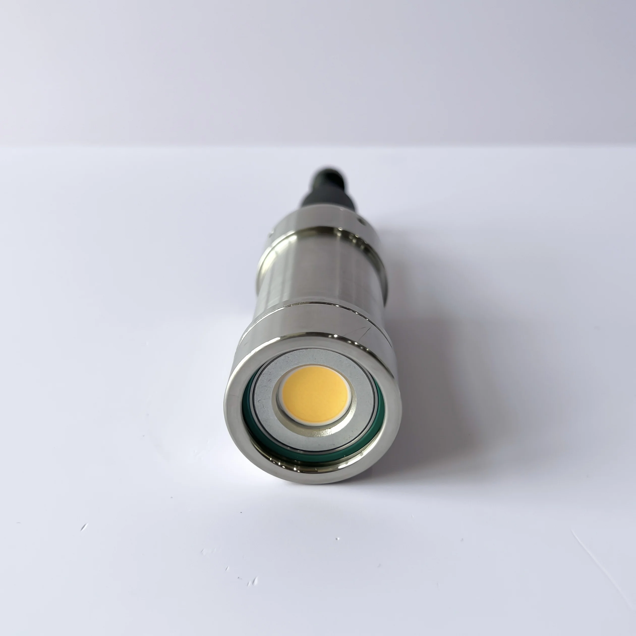 ZF-LL-035 Deep-water Lighting Lamp Industrial Grade LED WhiteLightLamp Waterproof 200m Depth High Brightness ROV Underwater
ZF-LL-035 Deep-water Lighting Lamp Industrial Grade LED WhiteLightLamp Waterproof 200m Depth High Brightness ROV Underwater