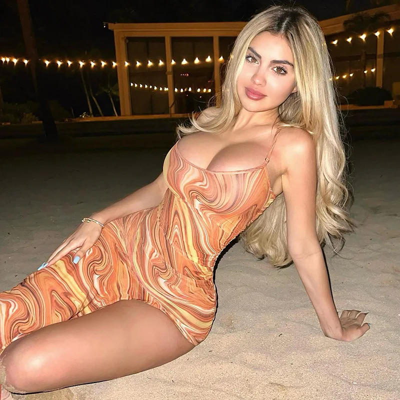 venvenli European and American style summer fashion print slim sexy halter halter dress with slit back 17
venvenli European and American style summer fashion print slim sexy halter halter dress with slit back 17