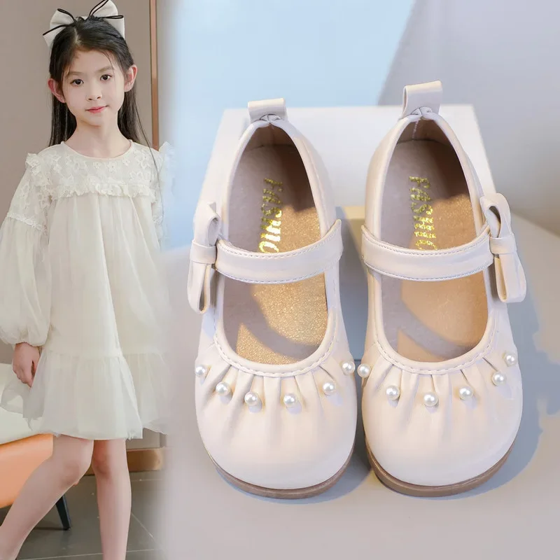 Girls Princess Shoes Pleated Elegant Kids Leather Shoes Korean Style Side Bows 2025 New Children Flat Shoes Non-slip Soft Sole
Girls Princess Shoes Pleated Elegant Kids Leather Shoes Korean Style Side Bows 2025 New Children Flat Shoes Non-slip Soft Sole