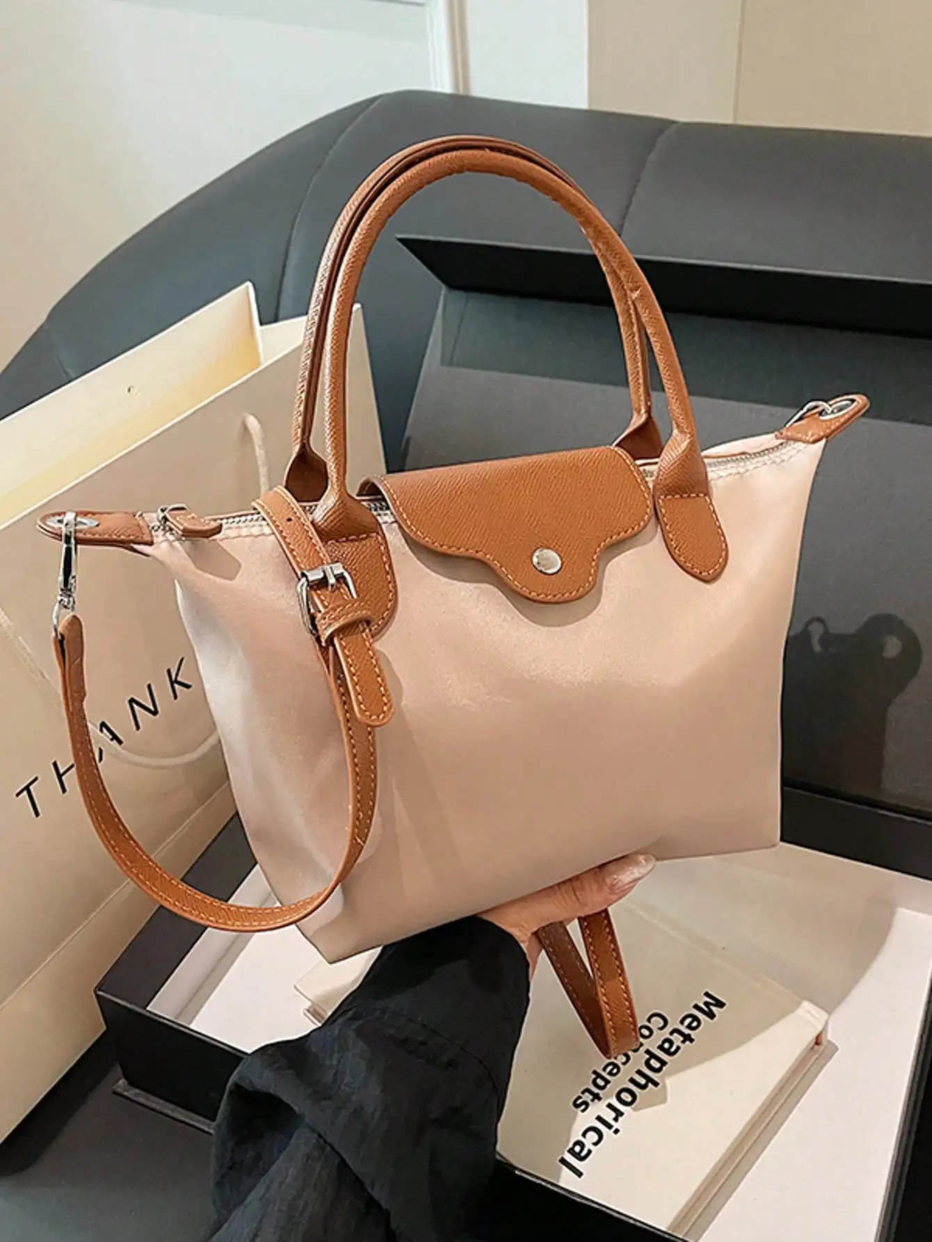 new fashion women handbag plain simple small cloth bag lightweight durable dirt-resistan
new fashion women handbag plain simple small cloth bag lightweight durable dirt-resistan