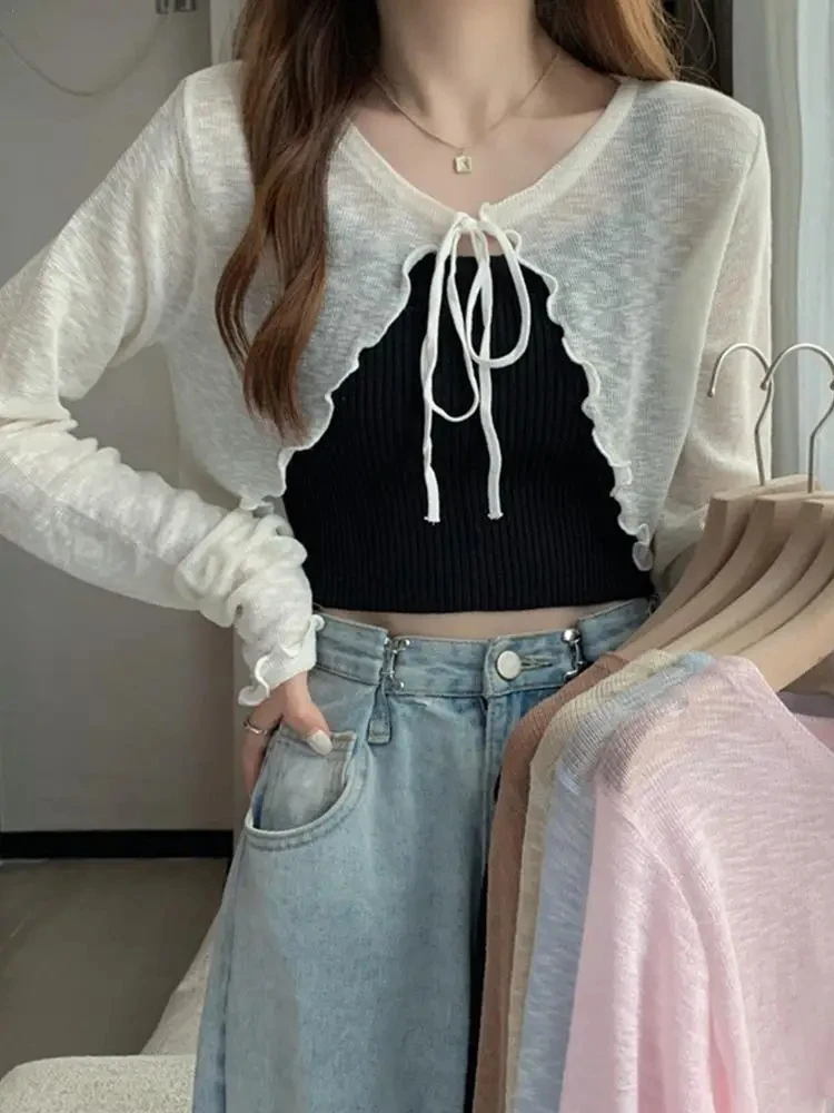 Korean Thin Sunscreen Cardigan Women Retro Long Sleeve Lace-up Knitwear Tops Female Short Coat Casual Sun French Fashion Summer
Korean Thin Sunscreen Cardigan Women Retro Long Sleeve Lace-up Knitwear Tops Female Short Coat Casual Sun French Fashion Summer