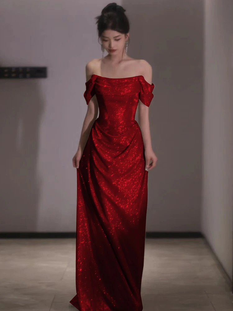 Red One-Shoulder Long Evening Gown Wedding Dress Luxury Minimalist New 2026 Bridal Dress Korean Style Short Sleeve Floor-Length
Red One-Shoulder Long Evening Gown Wedding Dress Luxury Minimalist New 2026 Bridal Dress Korean Style Short Sleeve Floor-Length