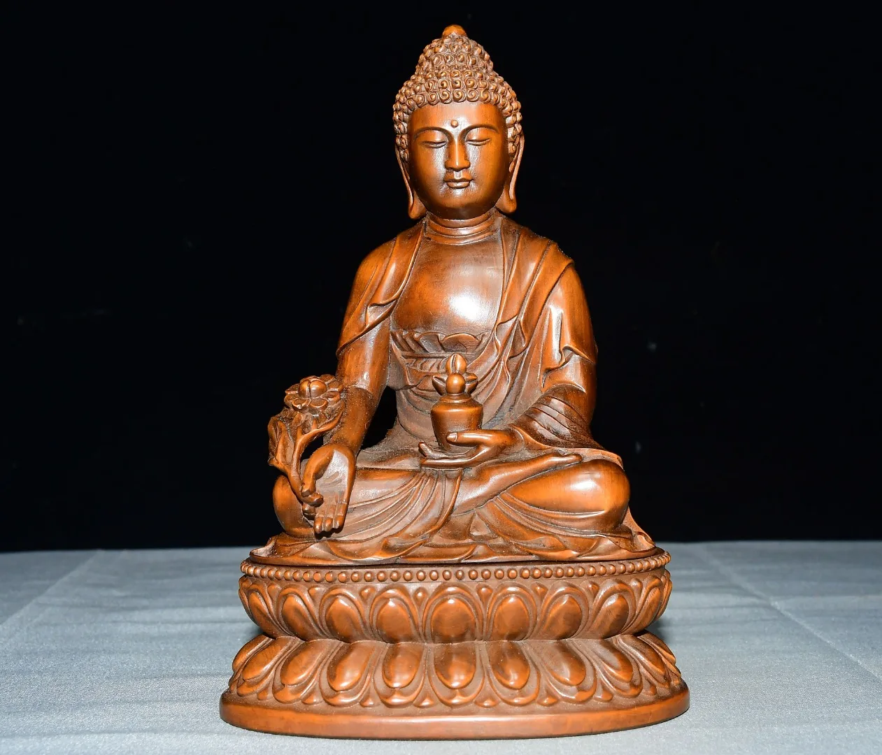 7"Old Boxwood Amitabha Buddha Medicine Buddha Seated Buddha Lotus Buddha Terrace Study screen Amass wealth Ornaments
7"Old Boxwood Amitabha Buddha Medicine Buddha Seated Buddha Lotus Buddha Terrace Study screen Amass wealth Ornaments