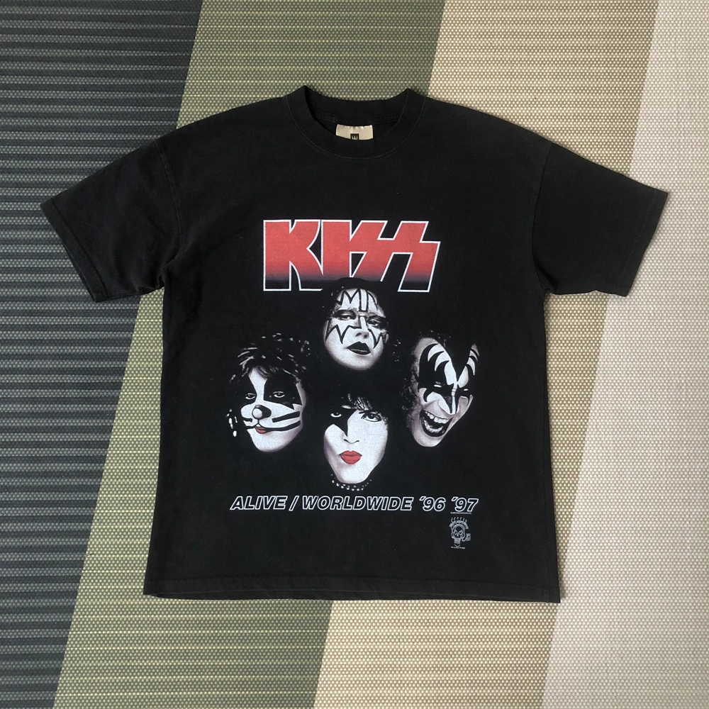 Kanye666 Fashion Best Quality High Street KISS Band Graphics Printed Oversized Loose Vintage Clothing Tees Tops T Shirt For Men
Kanye666 Fashion Best Quality High Street KISS Band Graphics Printed Oversized Loose Vintage Clothing Tees Tops T Shirt For Men