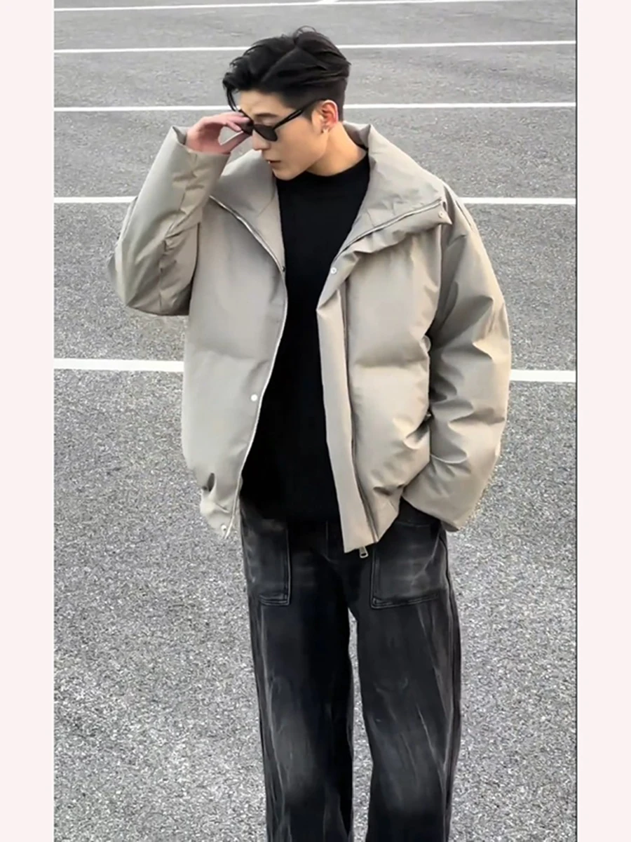 Мужская зимняя куртка из искусственной кожи с хлопковым наполнителем, в американском уличном стиле, с воротником-стойкой, приталенного кроя
Мужская зимняя куртка из искусственной кожи с хлопковым наполнителем, в американском уличном стиле, с воротником-стойкой, приталенного кроя