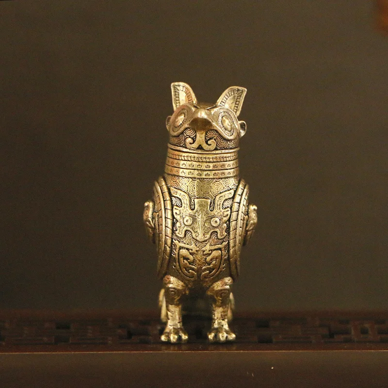 Brass Fu Hao Owl Statue Antique-Style Craft Desktop Decoration Small Ornament Stall Copperware
Brass Fu Hao Owl Statue Antique-Style Craft Desktop Decoration Small Ornament Stall Copperware