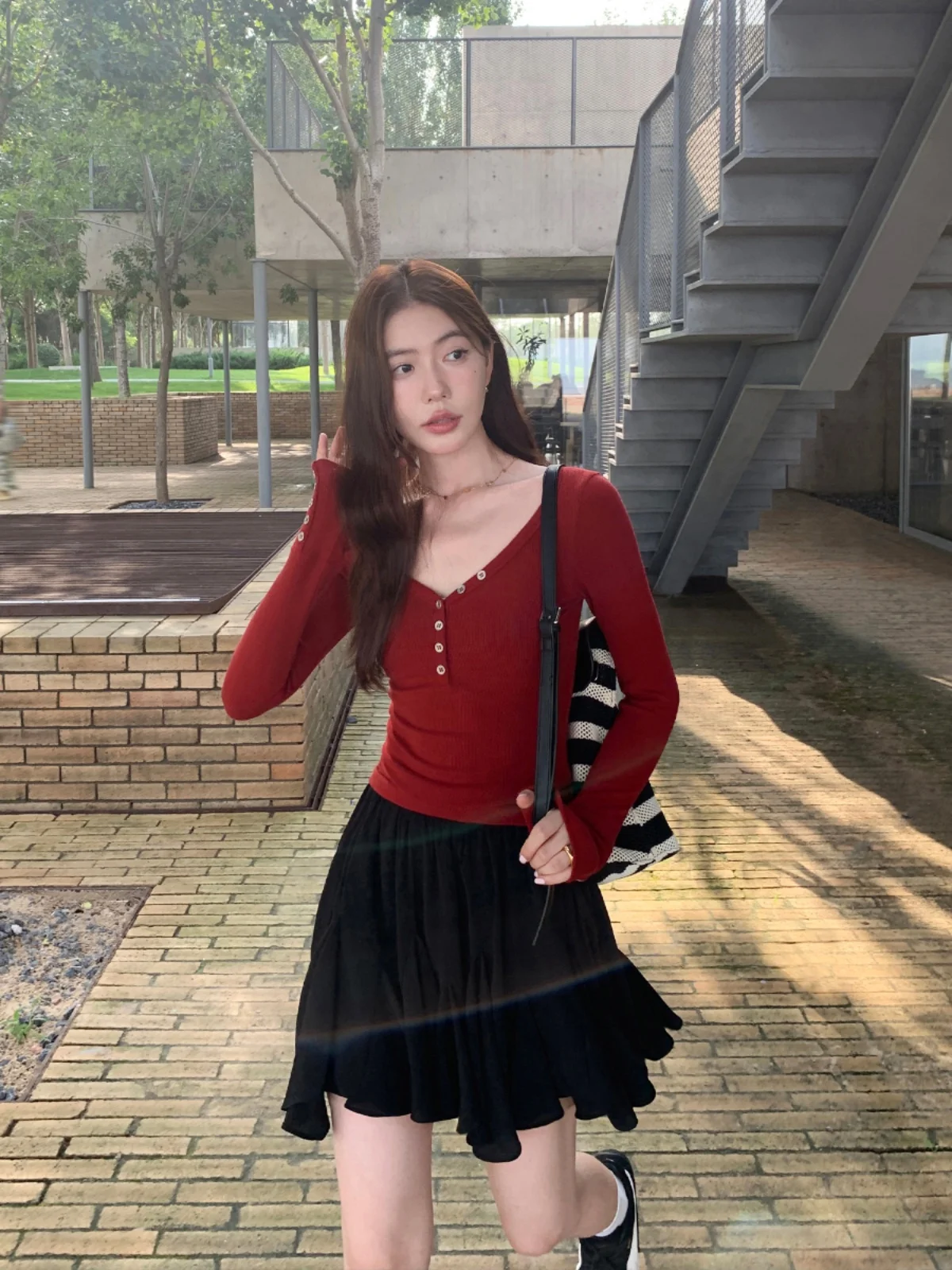 Pusumede Трикотажная футболка Long Sve V-Ne Женская облегающая внутренняя одежда Base irt Топ красного цвета Daily Sle Осенний сезон
Pusumede Трикотажная футболка Long Sve V-Ne Женская облегающая внутренняя одежда Base irt Топ красного цвета Daily Sle Осенний сезон