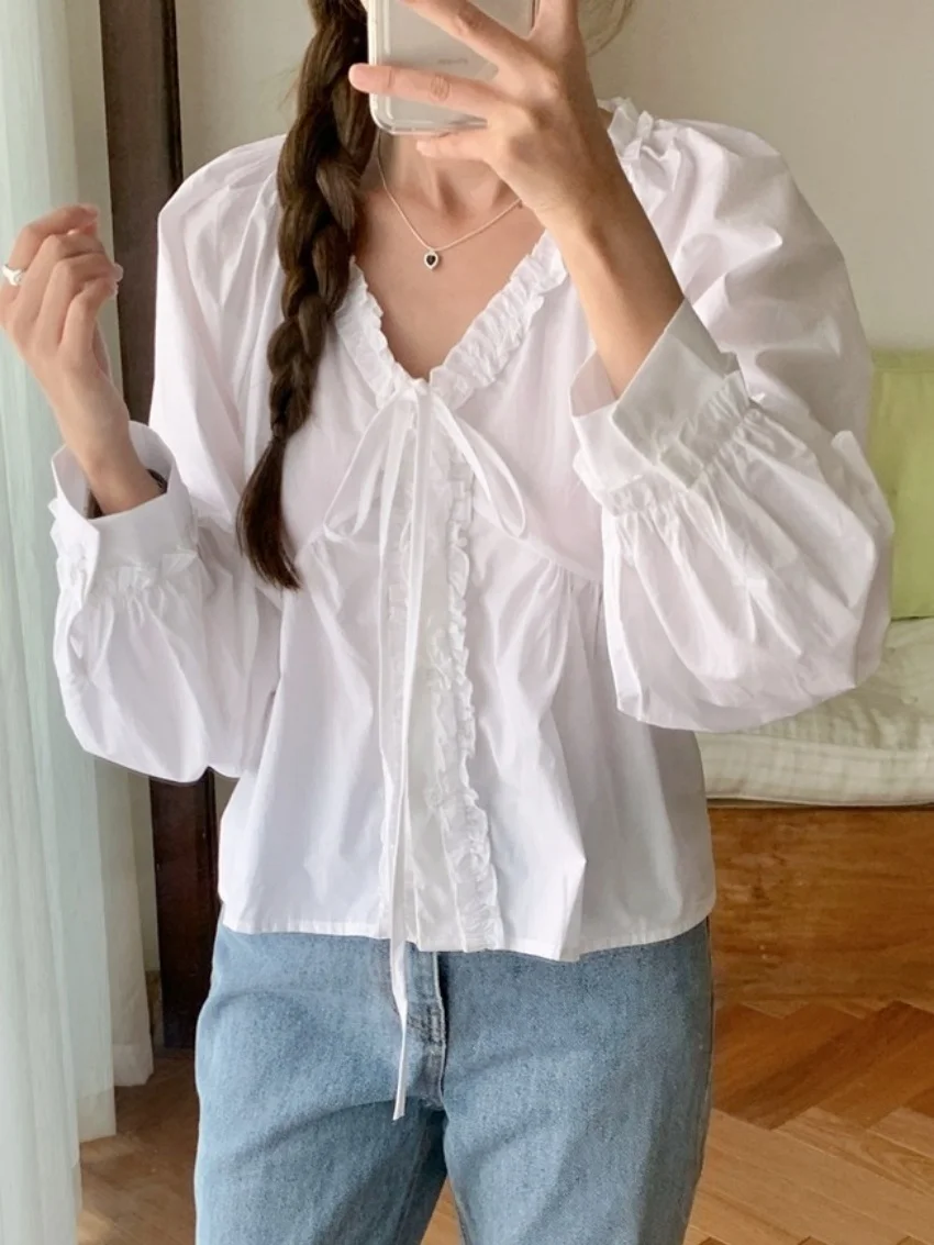Alien Kitty OL Ruffles Shirts Elegant Chic Slim Office Lady Spring New 2025 Sexy Holiday V-Neck Loose Daily High Street
Alien Kitty OL Ruffles Shirts Elegant Chic Slim Office Lady Spring New 2025 Sexy Holiday V-Neck Loose Daily High Street