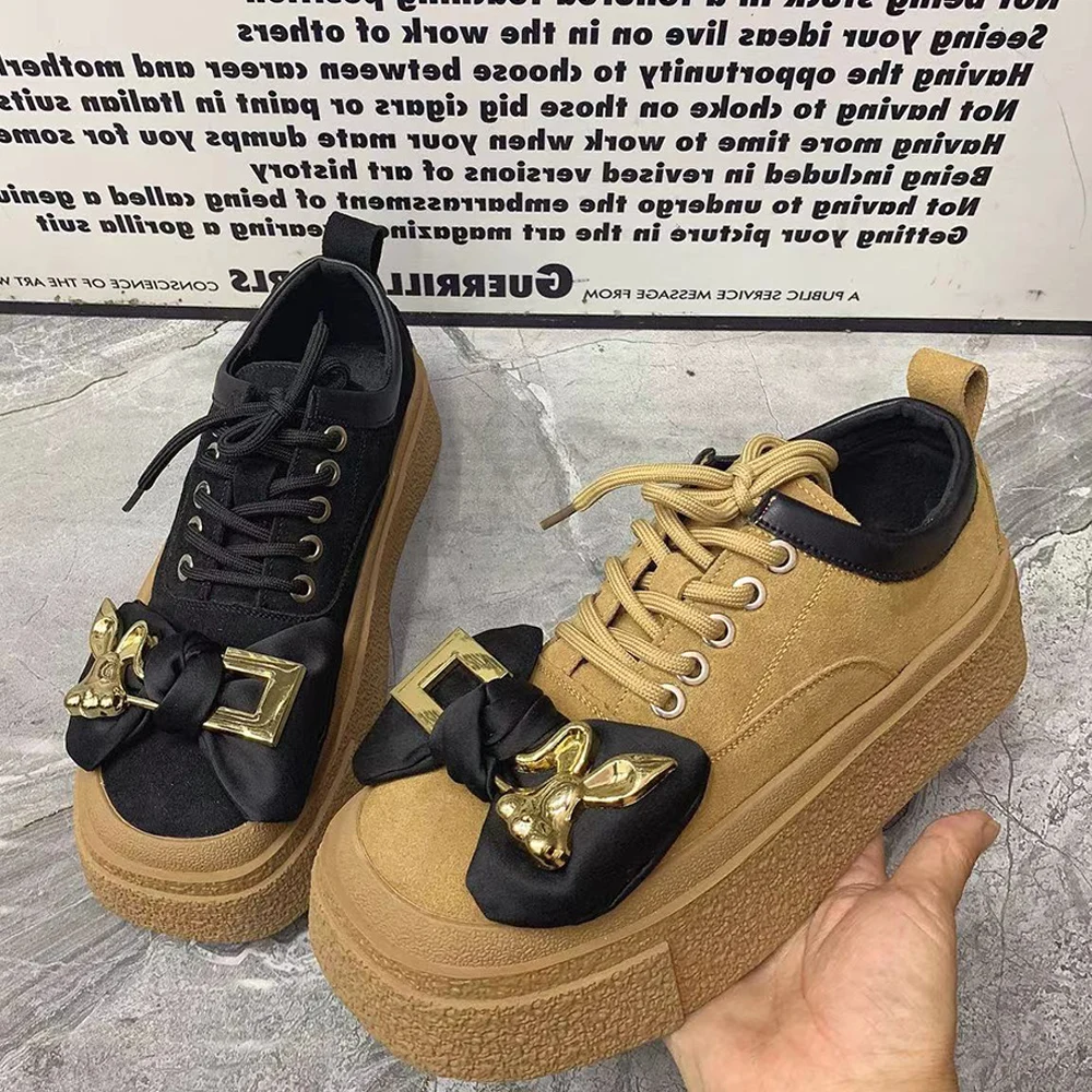 Зимняя теплая женская обувь на меху, повседневная женская обувь больших размеров на платформе, дизайнерская обувь с бантом, модная кожаная женская обувь 
Зимняя теплая женская обувь на меху, повседневная женская обувь больших размеров на платформе, дизайнерская обувь с бантом, модная кожаная женская обувь