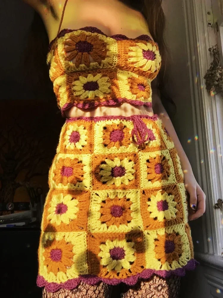 Gypsylady Vintage Crochet Knitted Dress Set boho Cropped Top Mini Skirt 2 Piece Set Handmade Summer chic Square Pattern Sexy Set
Gypsylady Vintage Crochet Knitted Dress Set boho Cropped Top Mini Skirt 2 Piece Set Handmade Summer chic Square Pattern Sexy Set