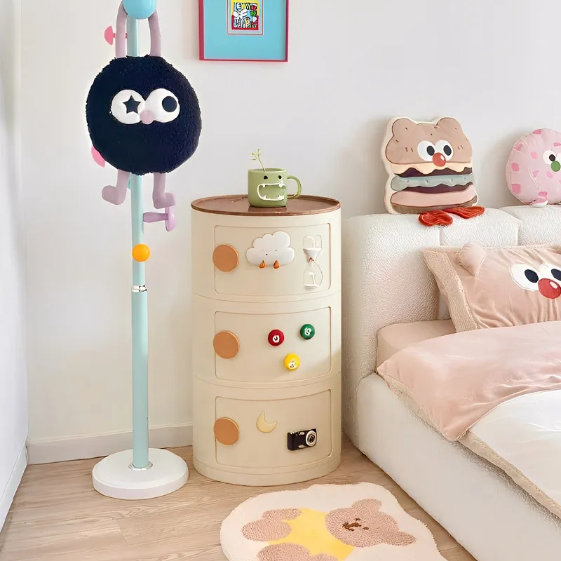 Bedroom small side few niche design sense circular shelf
Bedroom small side few niche design sense circular shelf