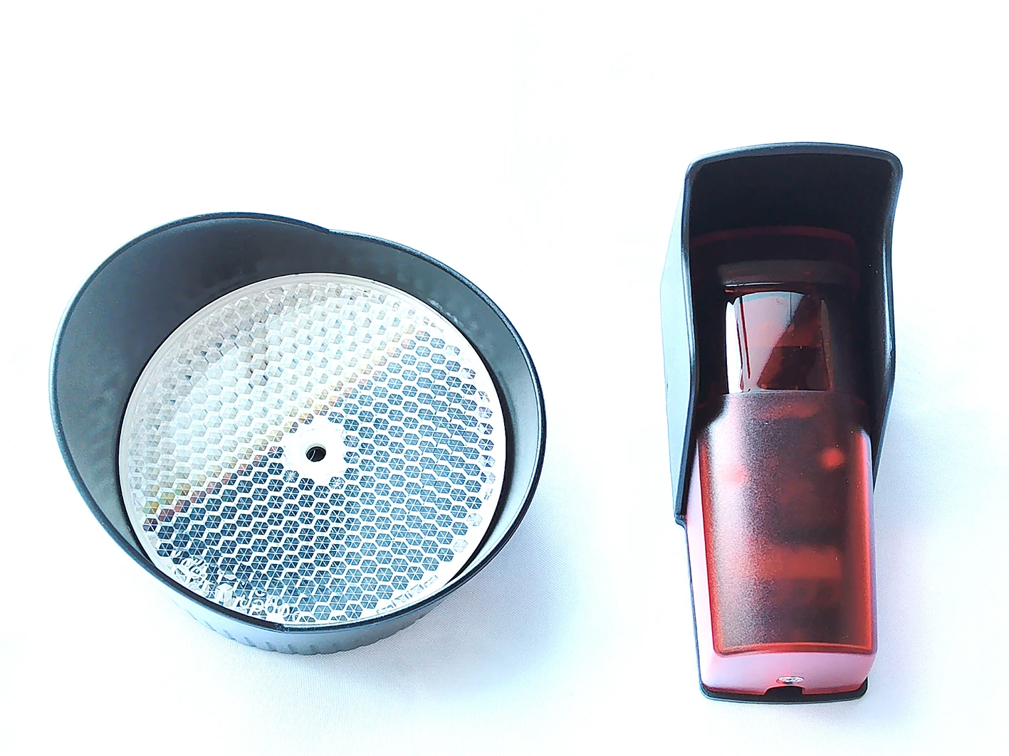 Фотоэлектрический датчик безопасности 7М/10М с отражателем для приводов распашных и раздвижных ворот, двигателей гаражных ворот
Фотоэлектрический датчик безопасности 7М/10М с отражателем для приводов распашных и раздвижных ворот, двигателей гаражных ворот