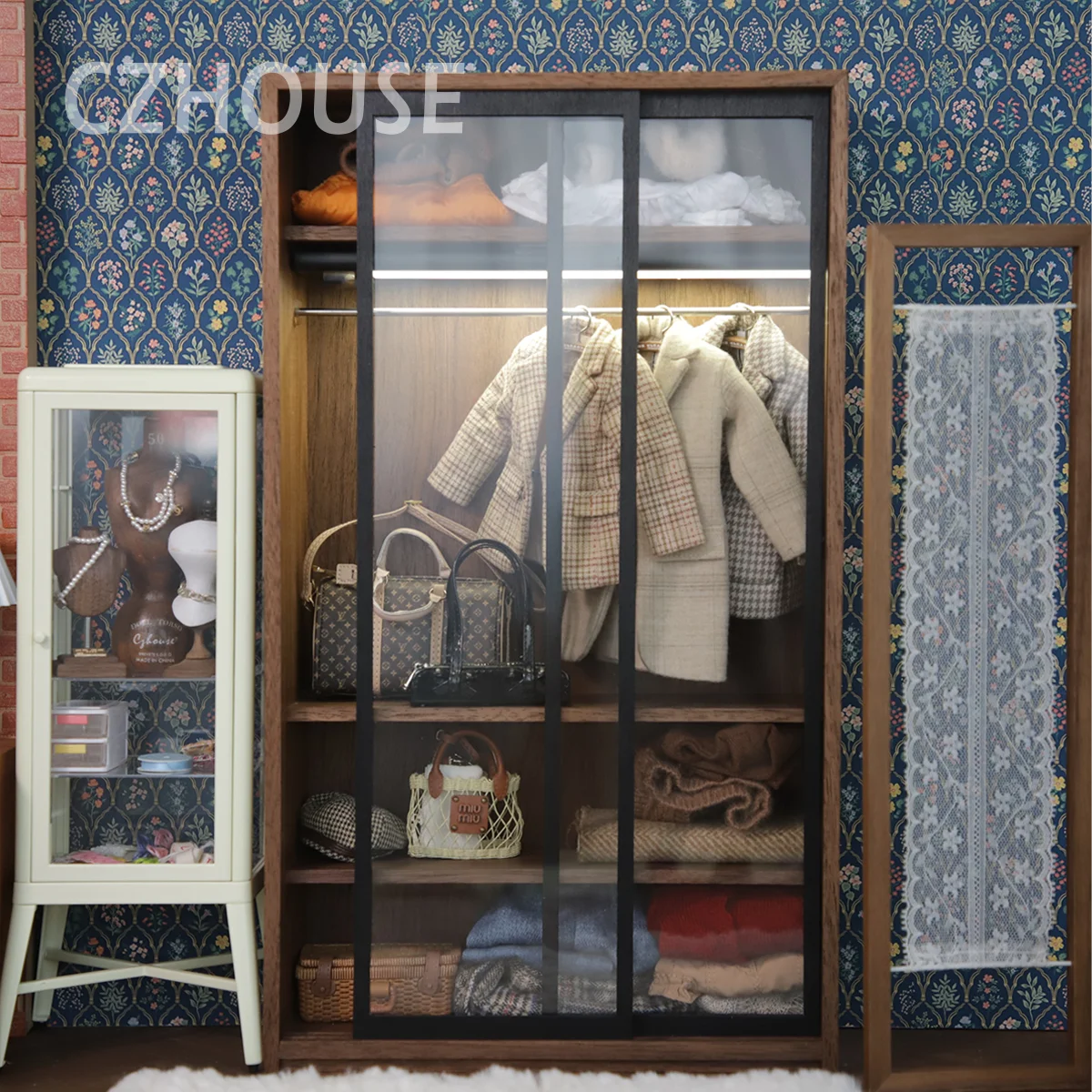 1:6 Dollhouse Model Furniture Solid Wood Iron Wardrobe Set Bjd Blyth Soldier Lol Closet Dolls Room Scene Shooting Prop Cabinet
1:6 Dollhouse Model Furniture Solid Wood Iron Wardrobe Set Bjd Blyth Soldier Lol Closet Dolls Room Scene Shooting Prop Cabinet