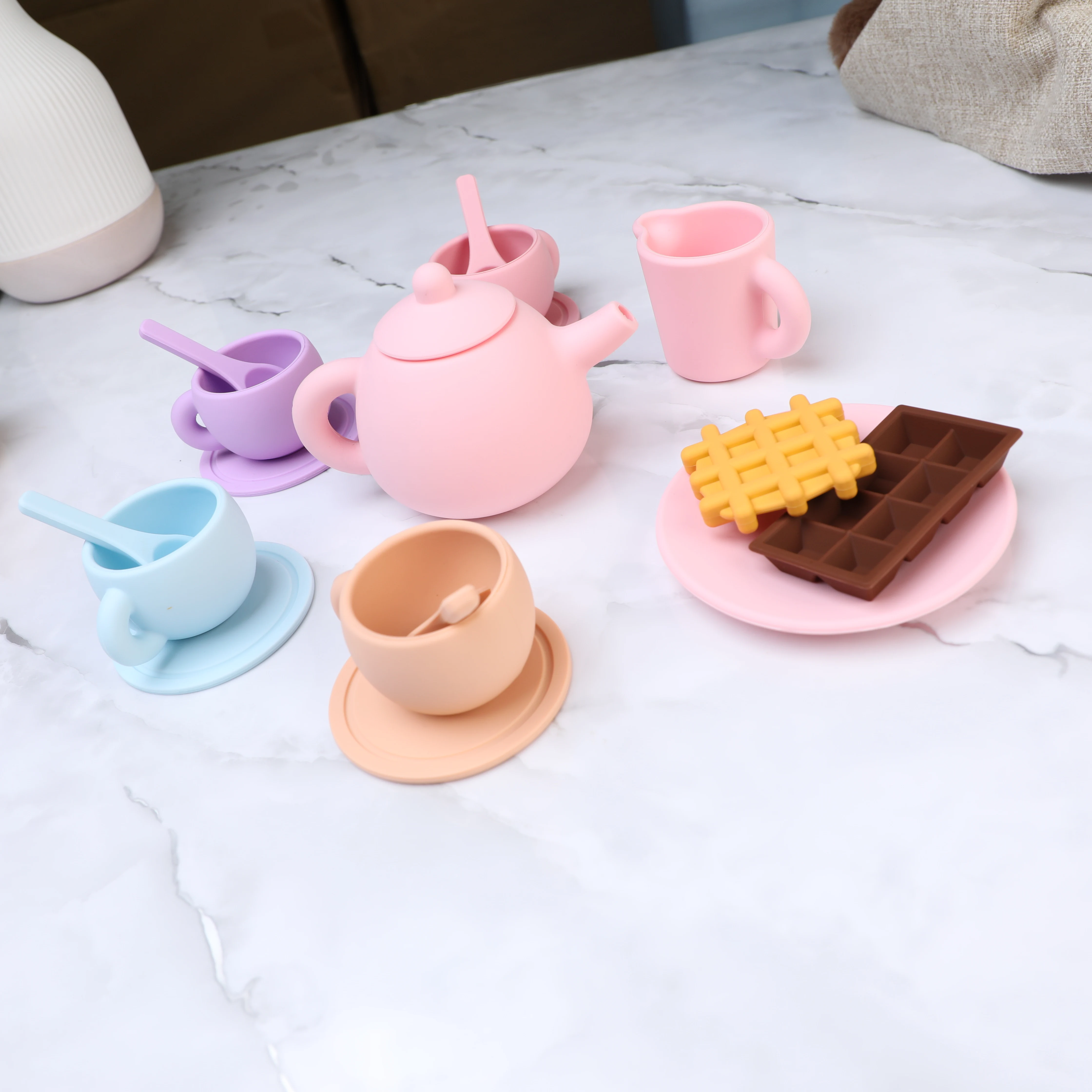 Boys and Girls 2 Years can Really Drink Tea Food-Grade Silicone Play House Toy Tea Set Early Education artificial aftenoon tea
Boys and Girls 2 Years can Really Drink Tea Food-Grade Silicone Play House Toy Tea Set Early Education artificial aftenoon tea