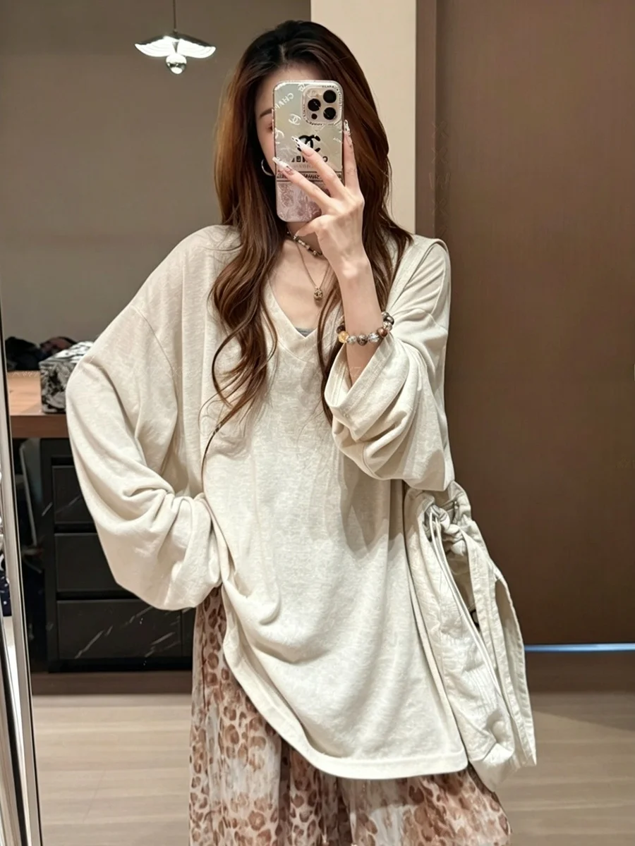 plus Size Women's Summer New Loose Long Sleeve V-Neck Top Versatile Design Lazy Style plus Size Fashion Spring Collection
plus Size Women's Summer New Loose Long Sleeve V-Neck Top Versatile Design Lazy Style plus Size Fashion Spring Collection