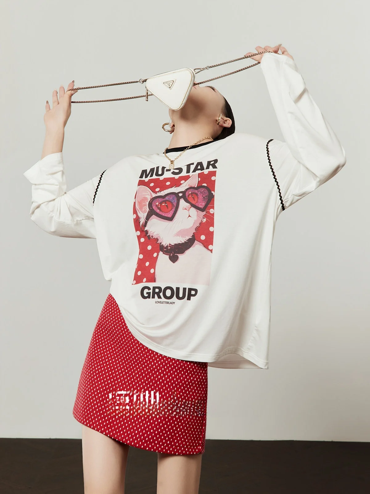 Red Eye Eye White T-Shirt Women's Loose Casual Print Long Sleeve Spring 2026 New Style Comfortable Breathable Ladies' Top
Red Eye Eye White T-Shirt Women's Loose Casual Print Long Sleeve Spring 2026 New Style Comfortable Breathable Ladies' Top