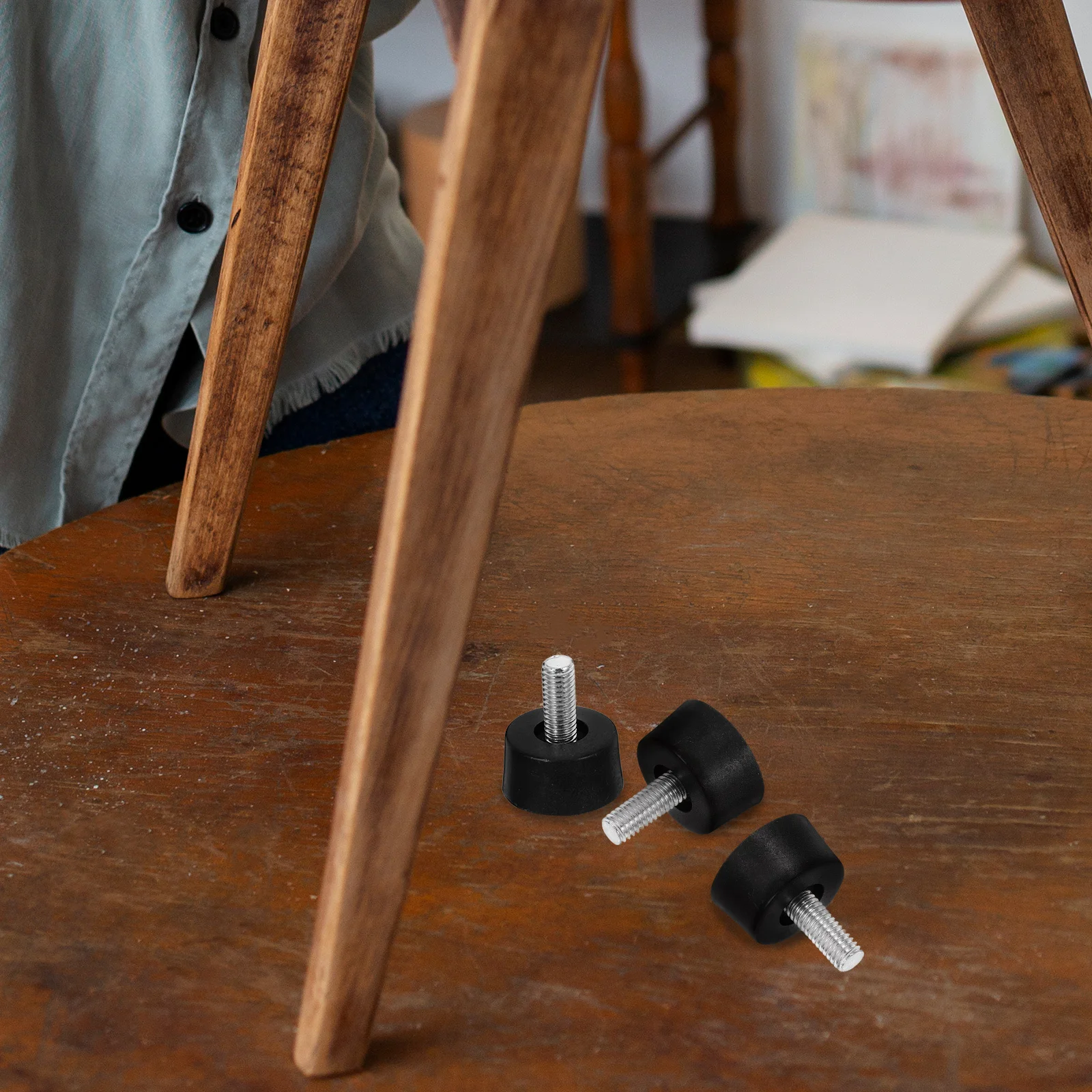 20 pcs Adjustable Leveling Feet For Furniture Heavy Duty Screw On Pads Tables Chairs Sofas Table Glides Couch Legs Furniture
20 pcs Adjustable Leveling Feet For Furniture Heavy Duty Screw On Pads Tables Chairs Sofas Table Glides Couch Legs Furniture