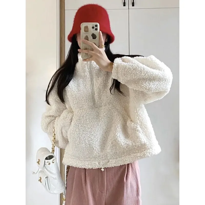 Fashionable Half-zip Stand Collar Sweatshirt for Women Autumn and Winter Loose Warm Lamb Wool Top
Fashionable Half-zip Stand Collar Sweatshirt for Women Autumn and Winter Loose Warm Lamb Wool Top