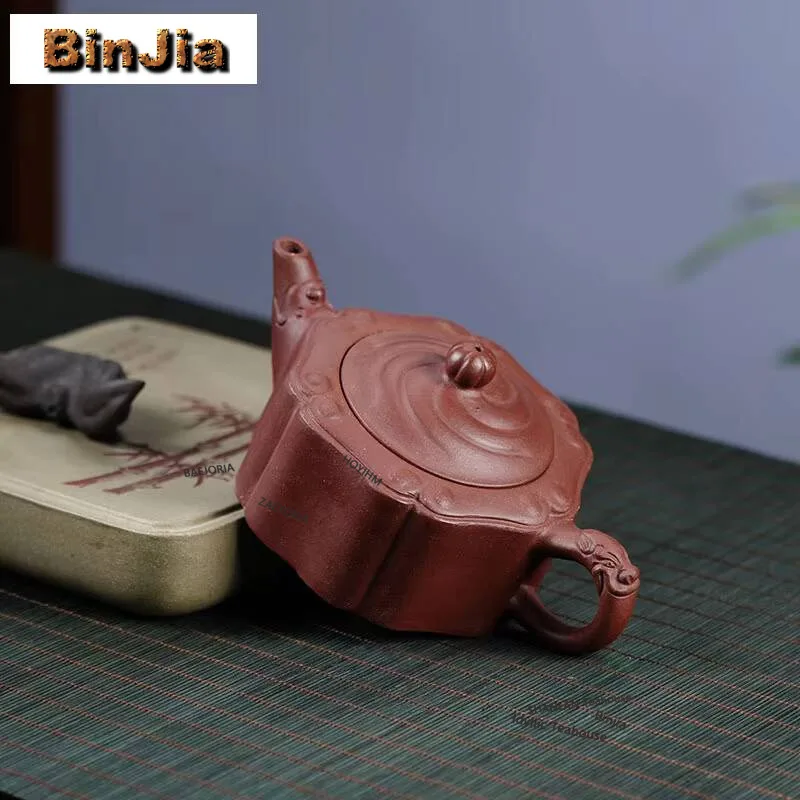 270ml Authentic Yixing Purple Clay Teapots Handmade Ruyi Rib Pot Raw Ore Purple Jade Gold Sand Tea Brewing Kettle Zisha Tea Set
270ml Authentic Yixing Purple Clay Teapots Handmade Ruyi Rib Pot Raw Ore Purple Jade Gold Sand Tea Brewing Kettle Zisha Tea Set