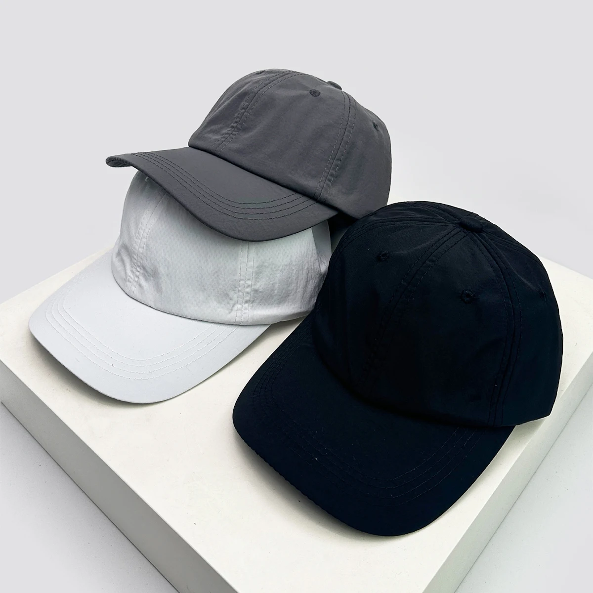 New Unisex Solid Quick Drying Sports Baseball Hats Breathable Outdoor Sunshade Simple Peaked Caps Versatile Fashion Street ins
New Unisex Solid Quick Drying Sports Baseball Hats Breathable Outdoor Sunshade Simple Peaked Caps Versatile Fashion Street ins