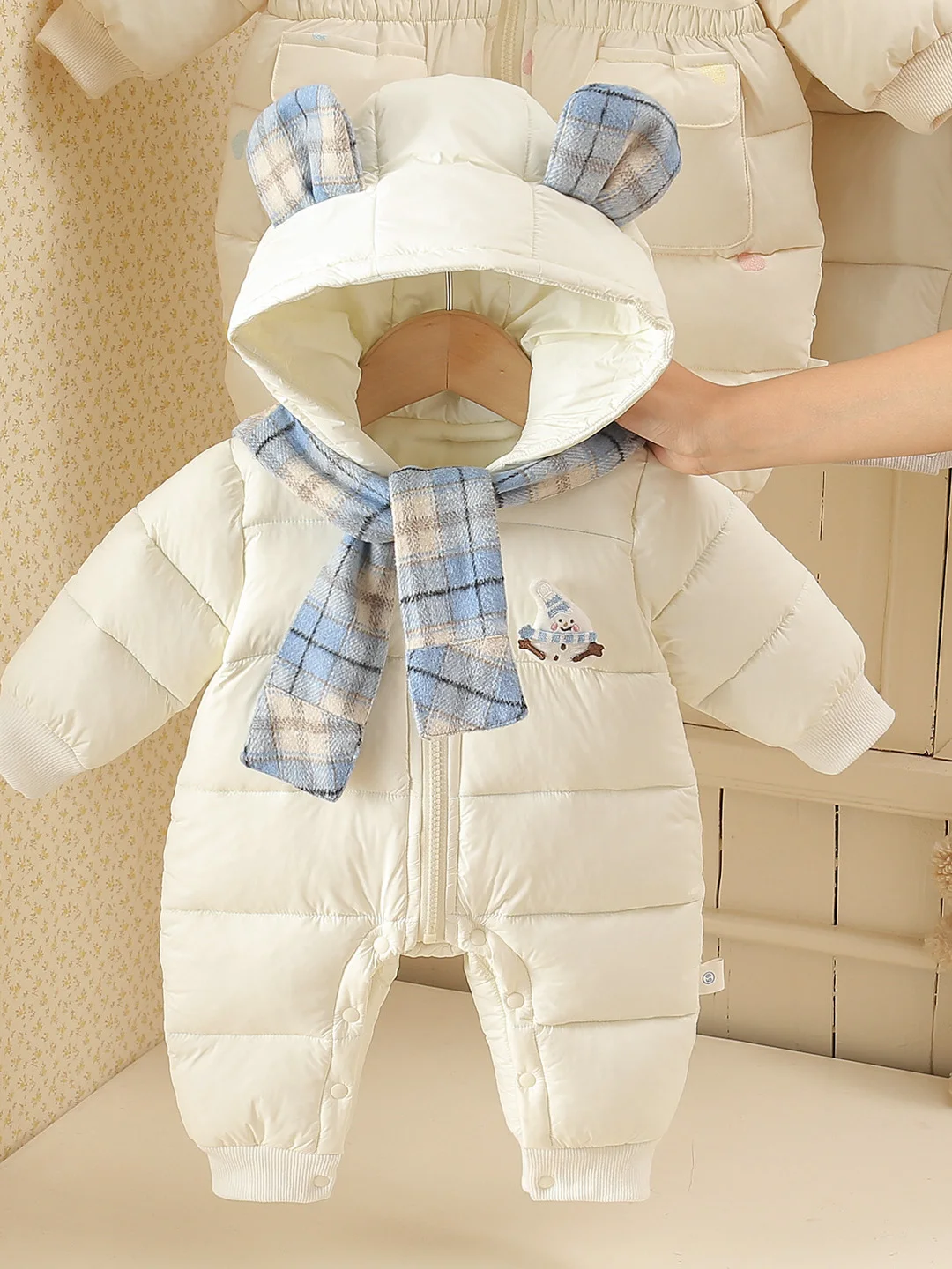 Faionable Thiened Cotton Rer Suit for Babies And Toddlers ex Warm Cling Outfit Casual Trendy Hooded Zipper Closure
Faionable Thiened Cotton Rer Suit for Babies And Toddlers ex Warm Cling Outfit Casual Trendy Hooded Zipper Closure