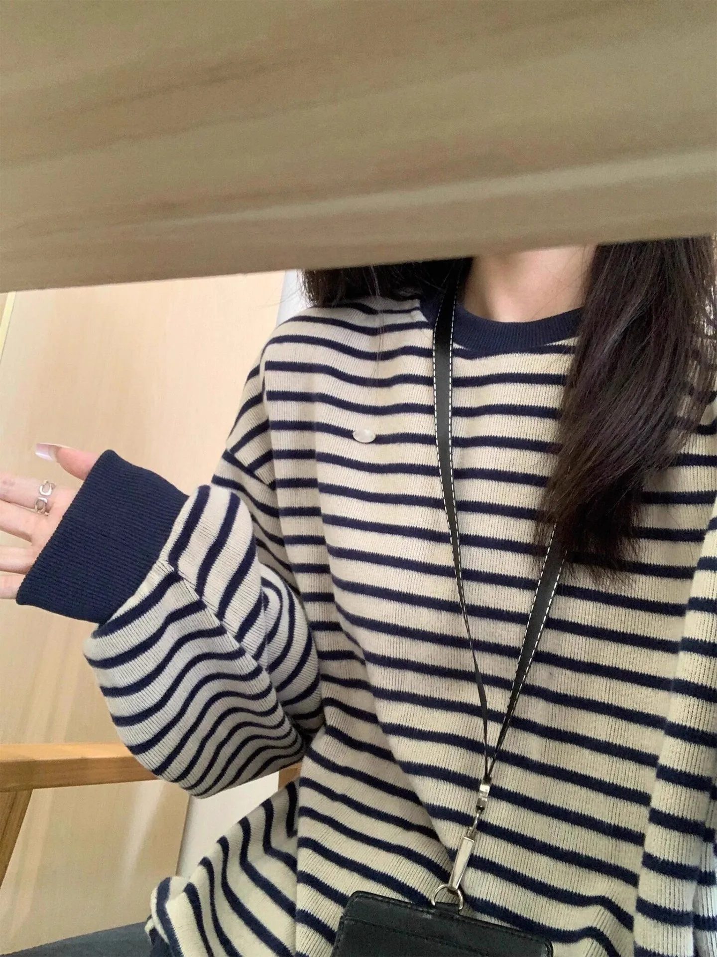 Ladies' Loose Fit Striped Knitwear Soft Comfortable Base Layer Top Trendy Style Commute Fashion Korean Version Inner Wear
Ladies' Loose Fit Striped Knitwear Soft Comfortable Base Layer Top Trendy Style Commute Fashion Korean Version Inner Wear