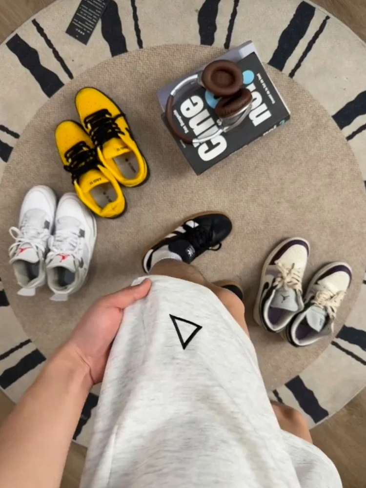 American Sle Triangular Embroidery Sports orts Men Summer Cool Feeling Running Baskeall Pants High Sensation Haome C...
American Sle Triangular Embroidery Sports orts Men Summer Cool Feeling Running Baskeall Pants High Sensation Haome C...