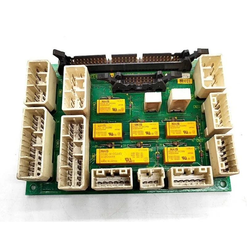 Parts are suitable for Toshiba elevator control board UCE4-317L2 L3/CN-100C/3N1M0435-B
Parts are suitable for Toshiba elevator control board UCE4-317L2 L3/CN-100C/3N1M0435-B