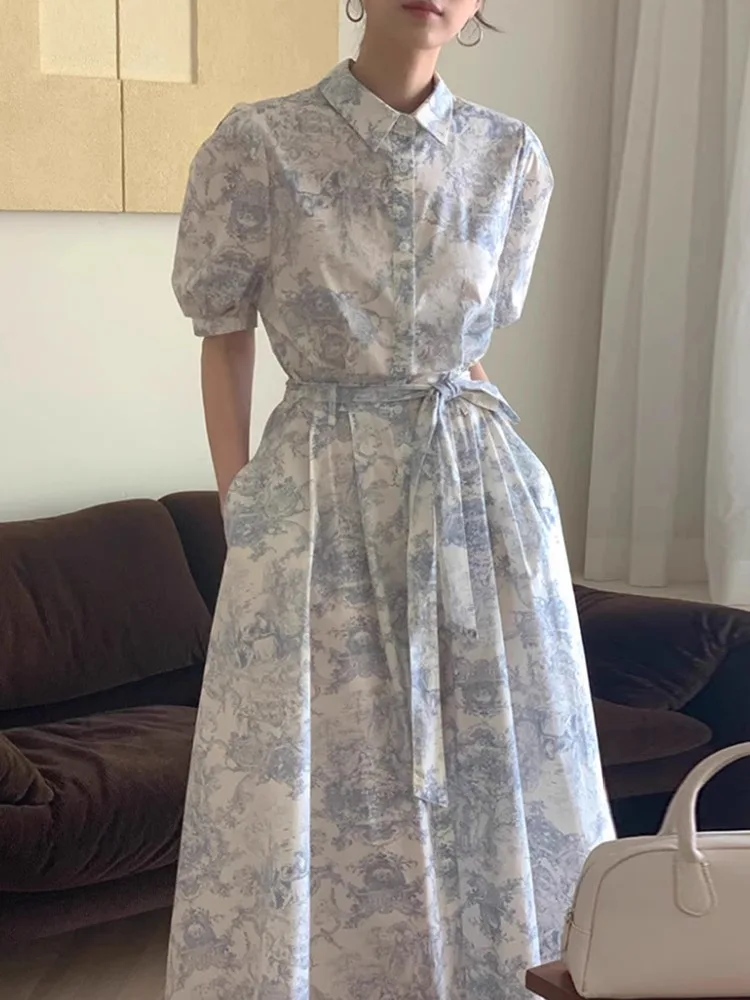 Retro Style Ink Printed Dress For Women In Summer, With A Lapel Tie And Waist Cinching Short Sleeved Dress
Retro Style Ink Printed Dress For Women In Summer, With A Lapel Tie And Waist Cinching Short Sleeved Dress
