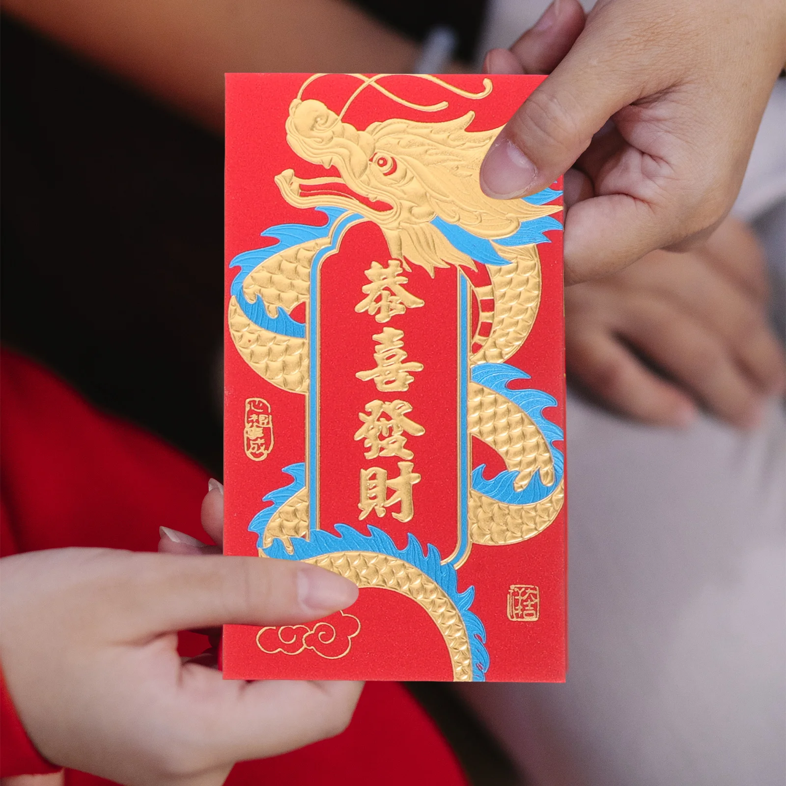 6 шт. традиционные китайские красные конверты 2024 год сумок с праздничными узорами портативный сейф для наличных и малых
6 шт. традиционные китайские красные конверты 2024 год сумок с праздничными узорами портативный сейф для наличных и малых