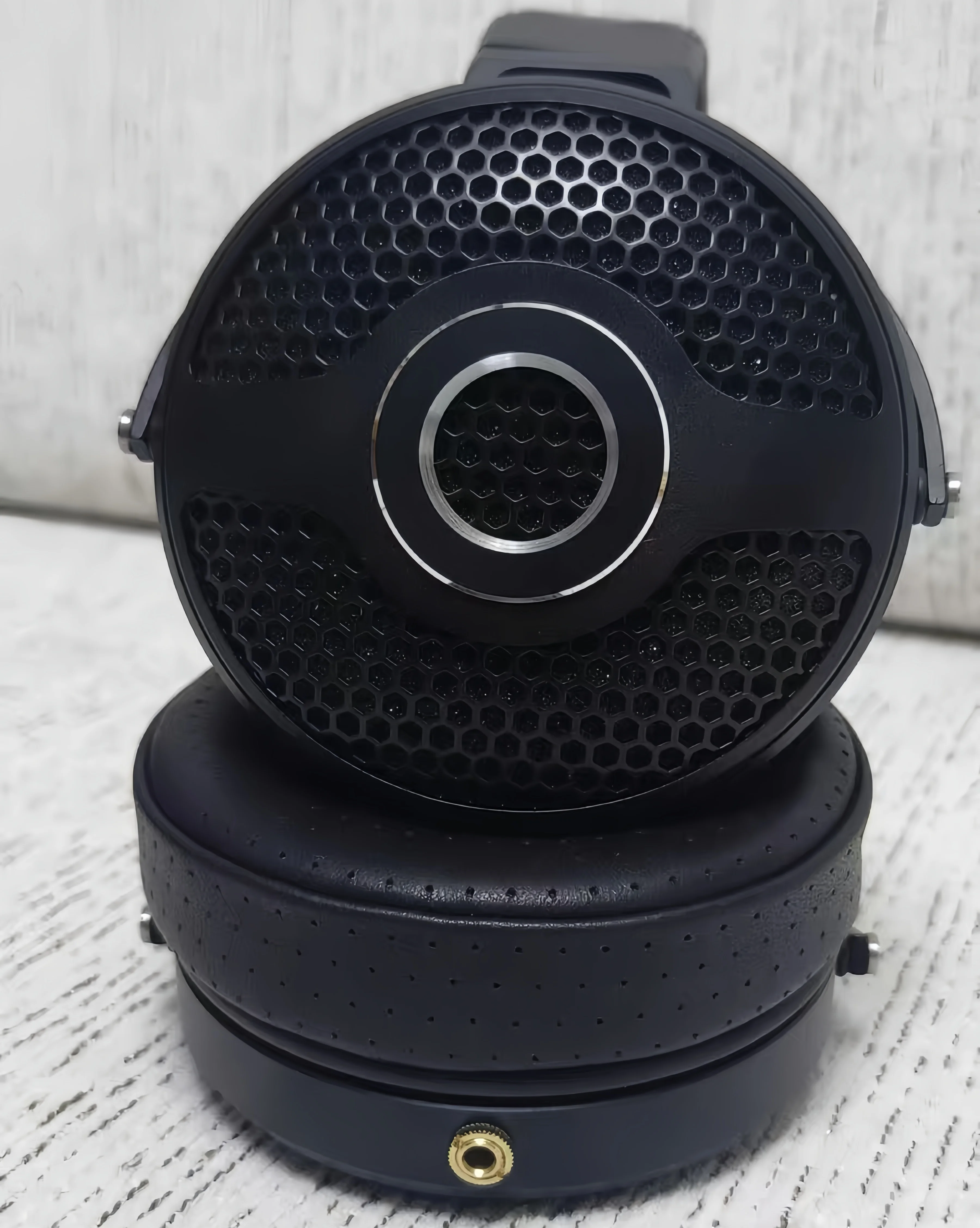 Geekyaudio 50mm 70mm HiFi Over Ear Headphone Studio Hi-end 300Ω Dynamic Audiophile Flagship Open-Back Over-Ear Headset ZMF HD800
Geekyaudio 50mm 70mm HiFi Over Ear Headphone Studio Hi-end 300Ω Dynamic Audiophile Flagship Open-Back Over-Ear Headset ZMF HD800