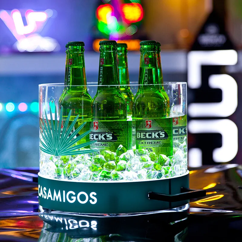 Acrylic luminous ice bucket, high-value LED light cocktail ice bucket, beer bucket, bar KTV wine supplies
Acrylic luminous ice bucket, high-value LED light cocktail ice bucket, beer bucket, bar KTV wine supplies