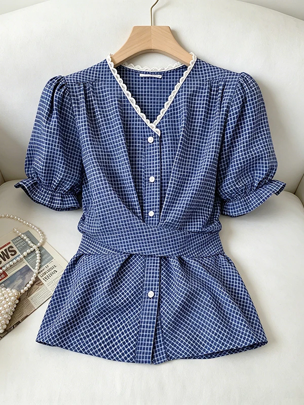 plus Size V-Neck Lace Splice Short Sleeve Shirt Women's Summer New Belt Waist Slimming Plaid Top Korean Style Commute Wind
plus Size V-Neck Lace Splice Short Sleeve Shirt Women's Summer New Belt Waist Slimming Plaid Top Korean Style Commute Wind