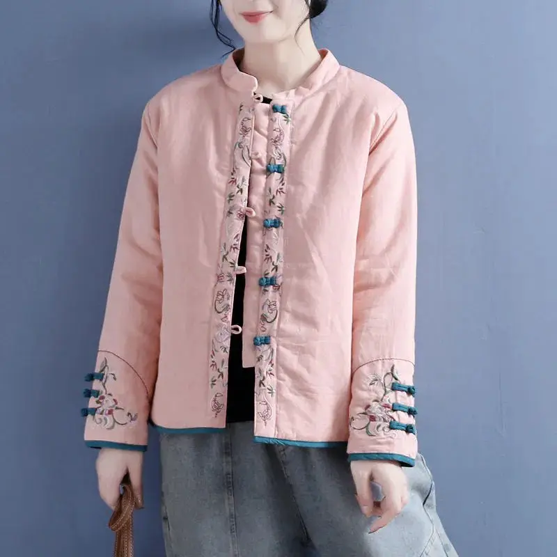 New Chinese Style Cotton Linen Embroidered Cotton Jacket 2025 Autumn Winter Women's Vintage Knot Button Cotton-padded Clothes
New Chinese Style Cotton Linen Embroidered Cotton Jacket 2025 Autumn Winter Women's Vintage Knot Button Cotton-padded Clothes
