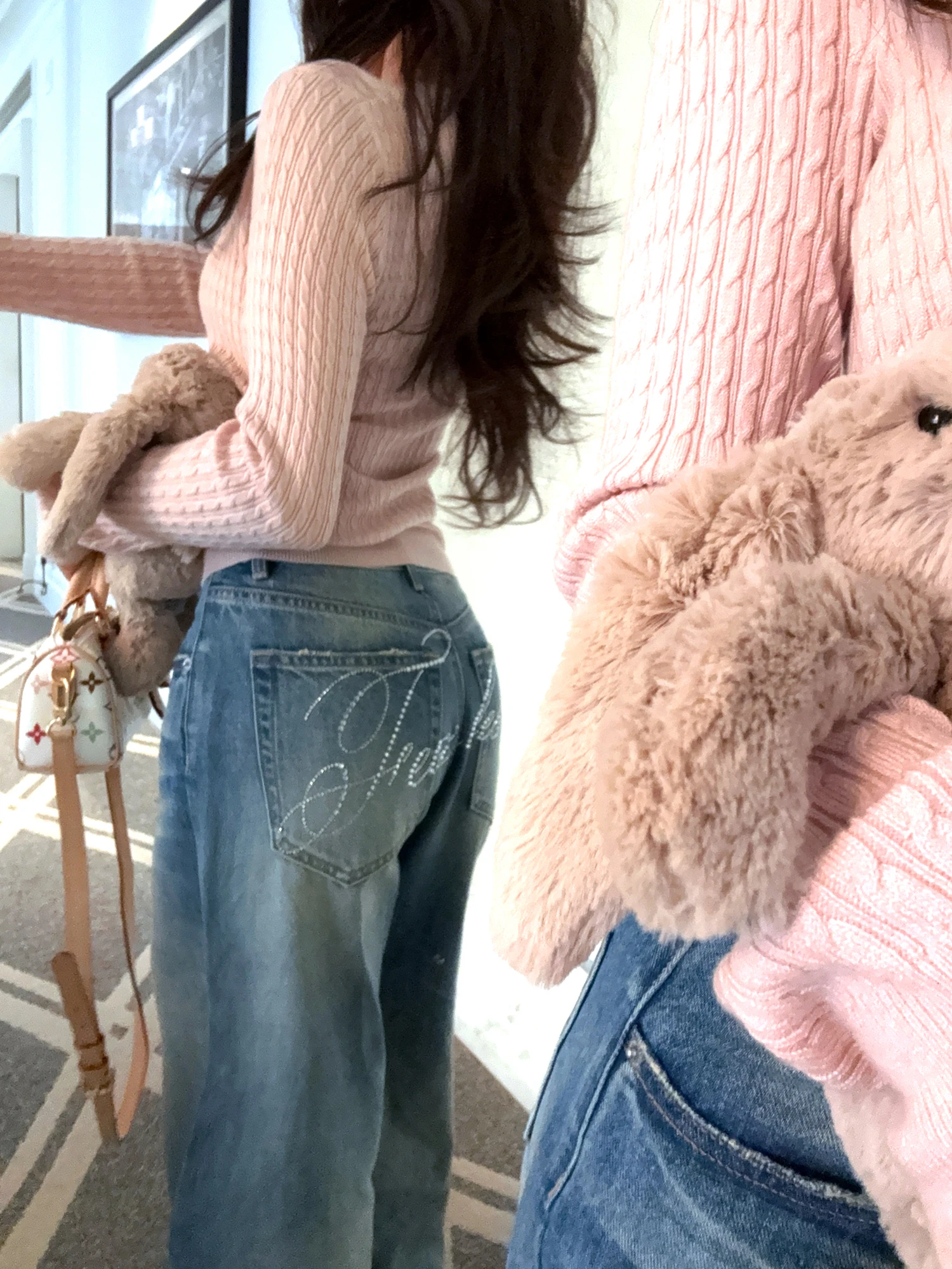 Романтичные женские джинсы с широкими штанинами и стразами, 280 г, винтажный деним, прямой крой, повседневные, универсальные, длинные брюки
Романтичные женские джинсы с широкими штанинами и стразами, 280 г, винтажный деним, прямой крой, повседневные, универсальные, длинные брюки