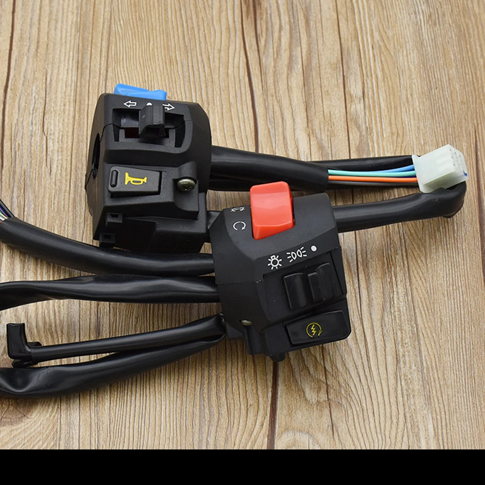 1pcs Motorcycles Switches Flashers Horn Turning Signals Electric Start Handlebar Controller Buttons Exterior Accessories
1pcs Motorcycles Switches Flashers Horn Turning Signals Electric Start Handlebar Controller Buttons Exterior Accessories