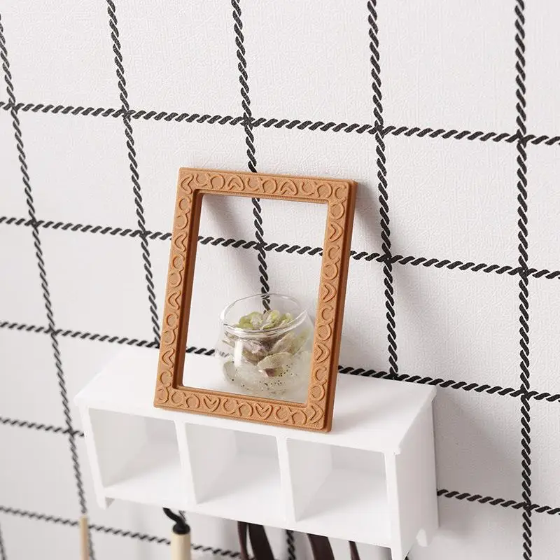 Photo Frame 5Pcs Doll House Decoration Resin Simulation Furniture Model Toy 1/12 Dollhouse Miniature Accessories Children
Photo Frame 5Pcs Doll House Decoration Resin Simulation Furniture Model Toy 1/12 Dollhouse Miniature Accessories Children