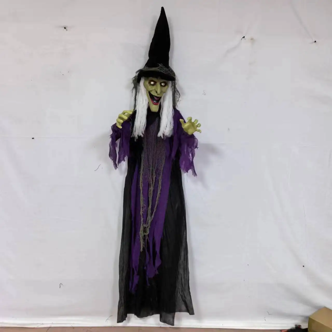 New witch hanging ghost cross-border haunted house Halloween pendant secret room horror bar party scene decoration tricky props
New witch hanging ghost cross-border haunted house Halloween pendant secret room horror bar party scene decoration tricky props