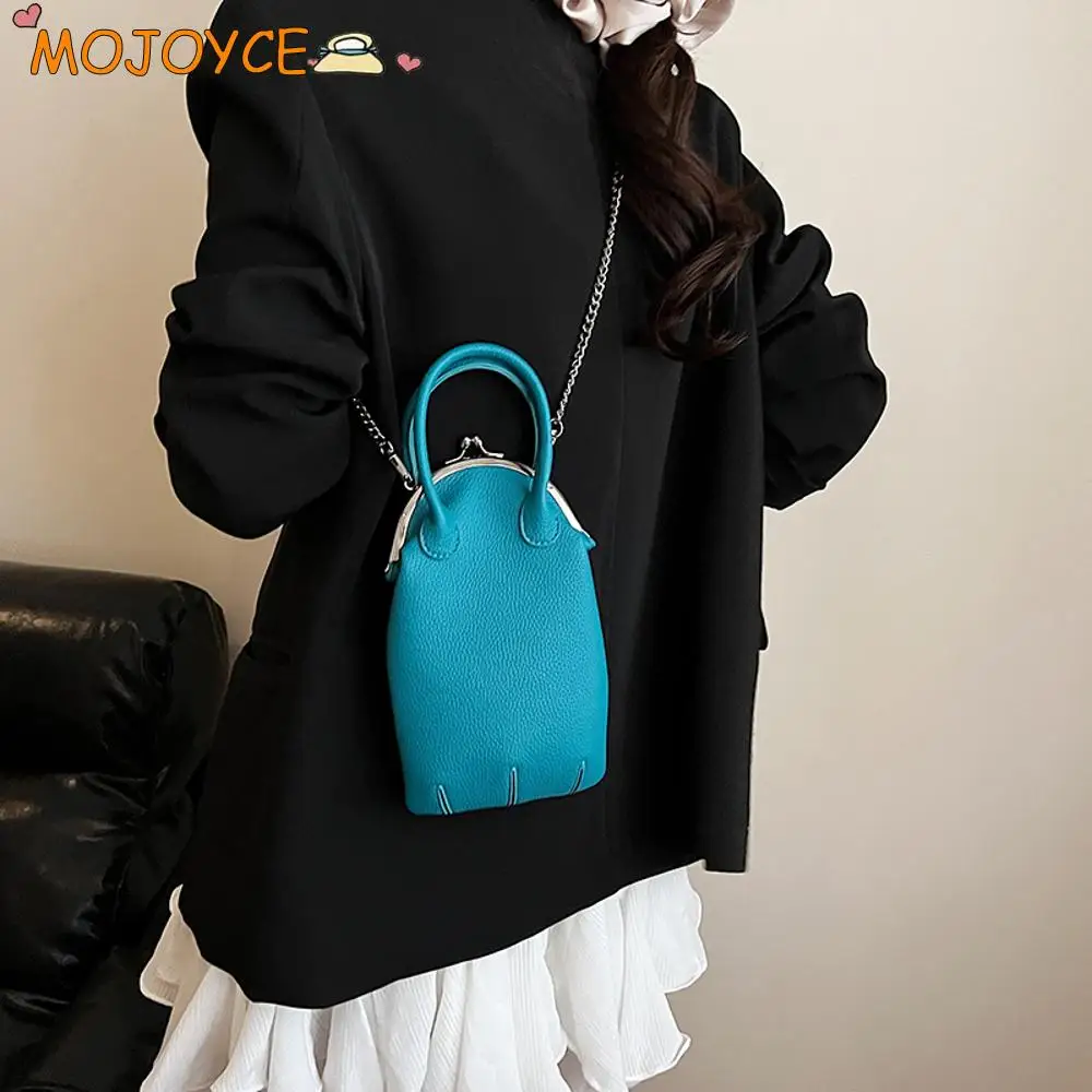 Elegant Soft Leather Handbag Vintage Cowhide Crossbody Bags Women Mini Purse Chic Shoulder Bag Vintage Phone Pouch with Chain 
Elegant Soft Leather Handbag Vintage Cowhide Crossbody Bags Women Mini Purse Chic Shoulder Bag Vintage Phone Pouch with Chain