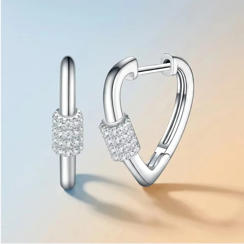 S925 Sterling Silver Moissanite Hoop Earrings 1mm Round Cut Triangle Design for Women Daily Wear Anniversary Fine Jewelry Gift
S925 Sterling Silver Moissanite Hoop Earrings 1mm Round Cut Triangle Design for Women Daily Wear Anniversary Fine Jewelry Gift