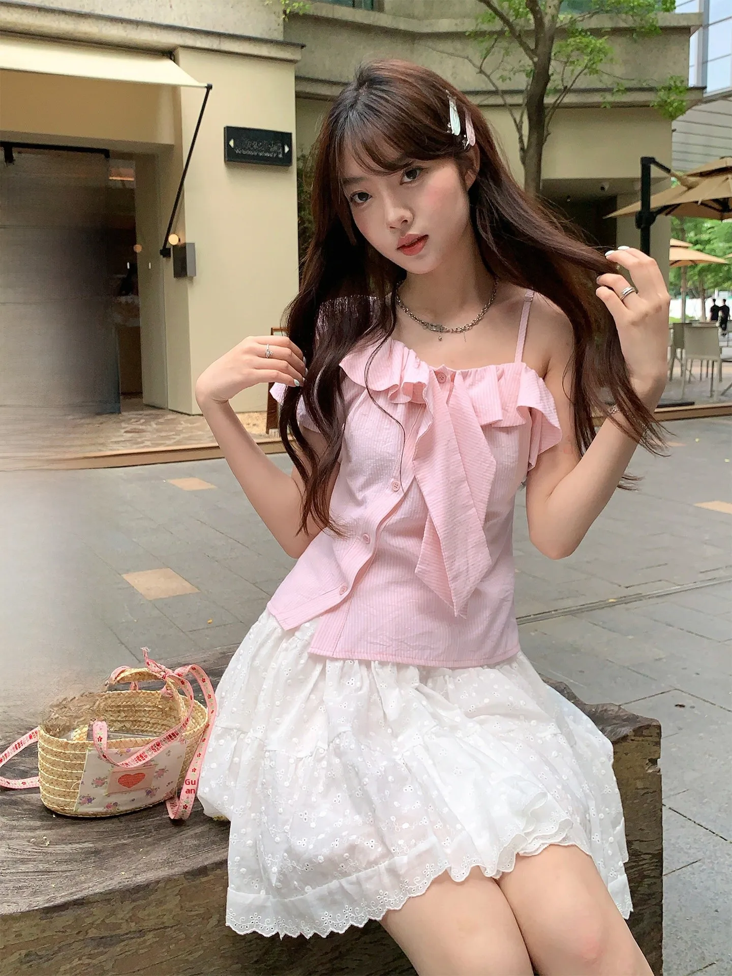 Hollyii Korean Style Sweet Gentle Shoulder Bared Knot Oblique Collar Halter Shirt Women's New Spring Summer Top
Hollyii Korean Style Sweet Gentle Shoulder Bared Knot Oblique Collar Halter Shirt Women's New Spring Summer Top