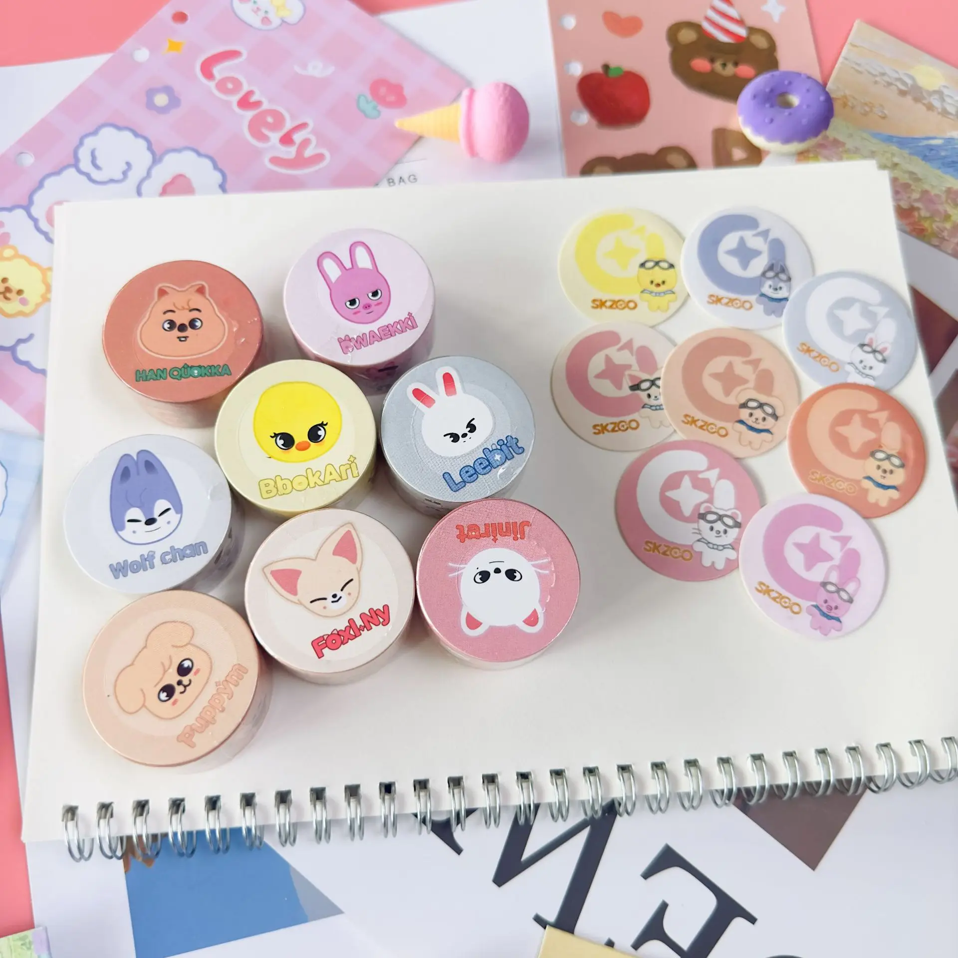SKZOO StrayKids Cartoon Image Paper Tape Leebit BbokAri PuppyM Foxl. Ny Jiniret DWAEKKI Wolf Chan Cute Account Stickers
SKZOO StrayKids Cartoon Image Paper Tape Leebit BbokAri PuppyM Foxl. Ny Jiniret DWAEKKI Wolf Chan Cute Account Stickers