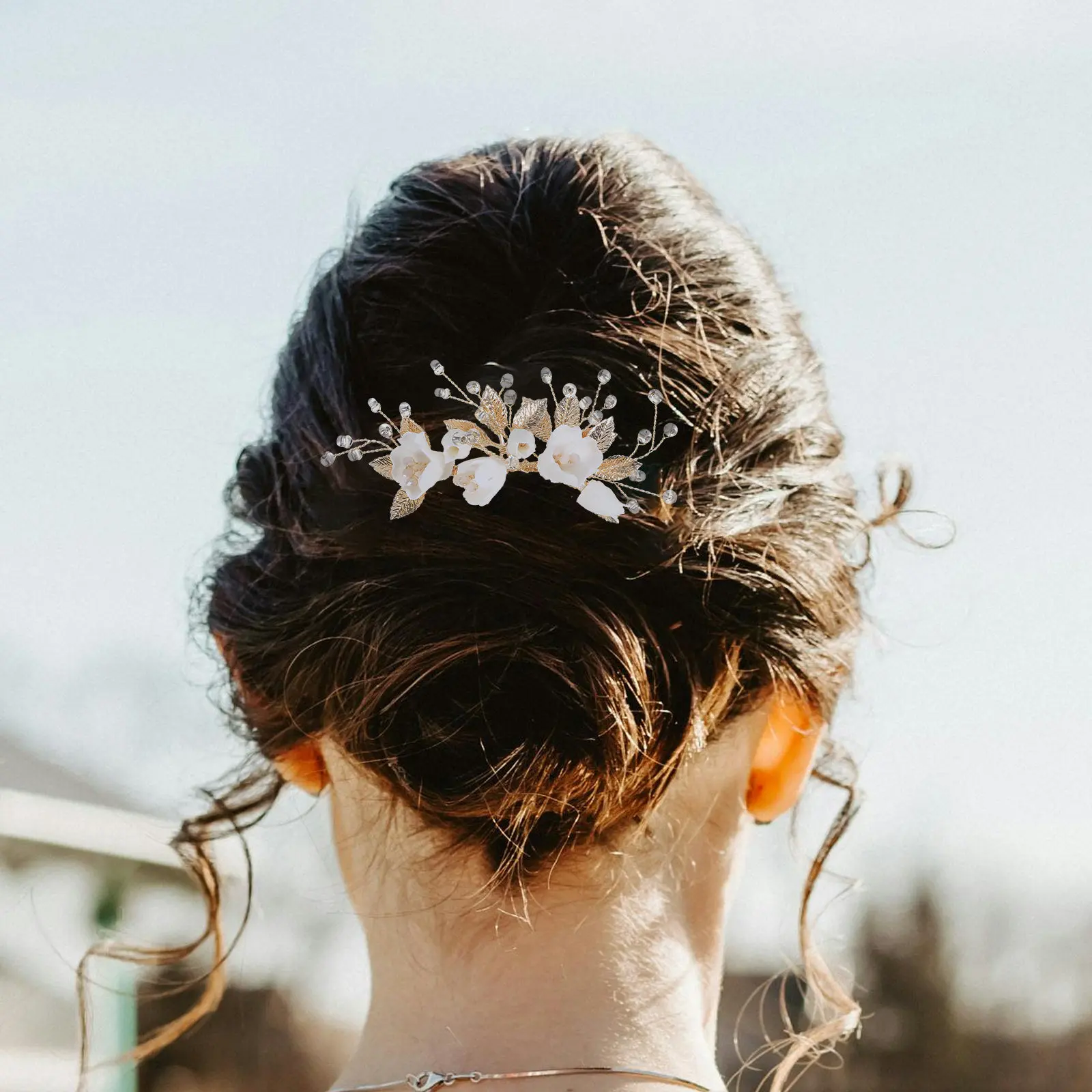 Bridal Hair Comb Ceramic Alloy Faux Pearl Leaf Design Vintage Wedding Headpiece for Bride Flower Hair Jewelry Decoration
Bridal Hair Comb Ceramic Alloy Faux Pearl Leaf Design Vintage Wedding Headpiece for Bride Flower Hair Jewelry Decoration