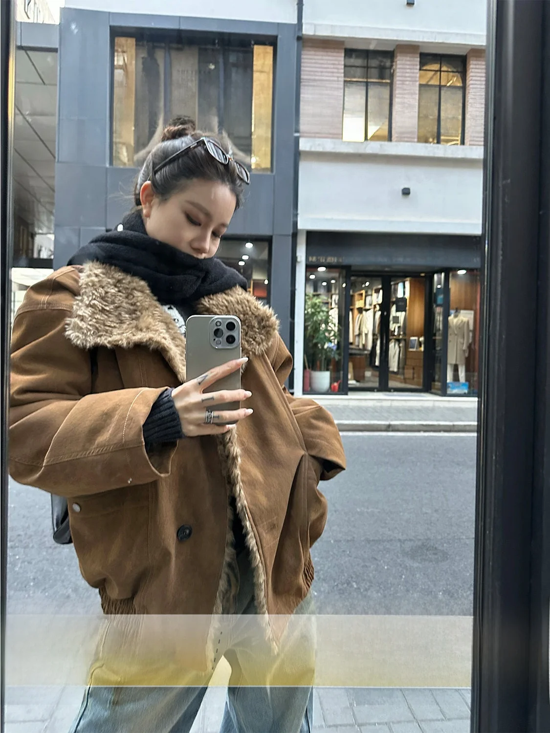 D YANGJUN Autumn Winter New Casual Caramel Latte Faux Fur Stand Collar Windproof Jacket Loose Fit Long Sleeve Women's Coat
D YANGJUN Autumn Winter New Casual Caramel Latte Faux Fur Stand Collar Windproof Jacket Loose Fit Long Sleeve Women's Coat