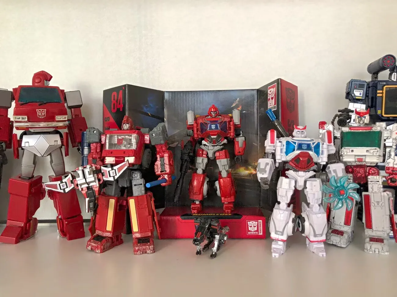 Takara Tomy Hasbro Transformers Studio Series SS84 Ironhide Anime Action Ornaments Figure Model Toys Birthday Gift
Takara Tomy Hasbro Transformers Studio Series SS84 Ironhide Anime Action Ornaments Figure Model Toys Birthday Gift