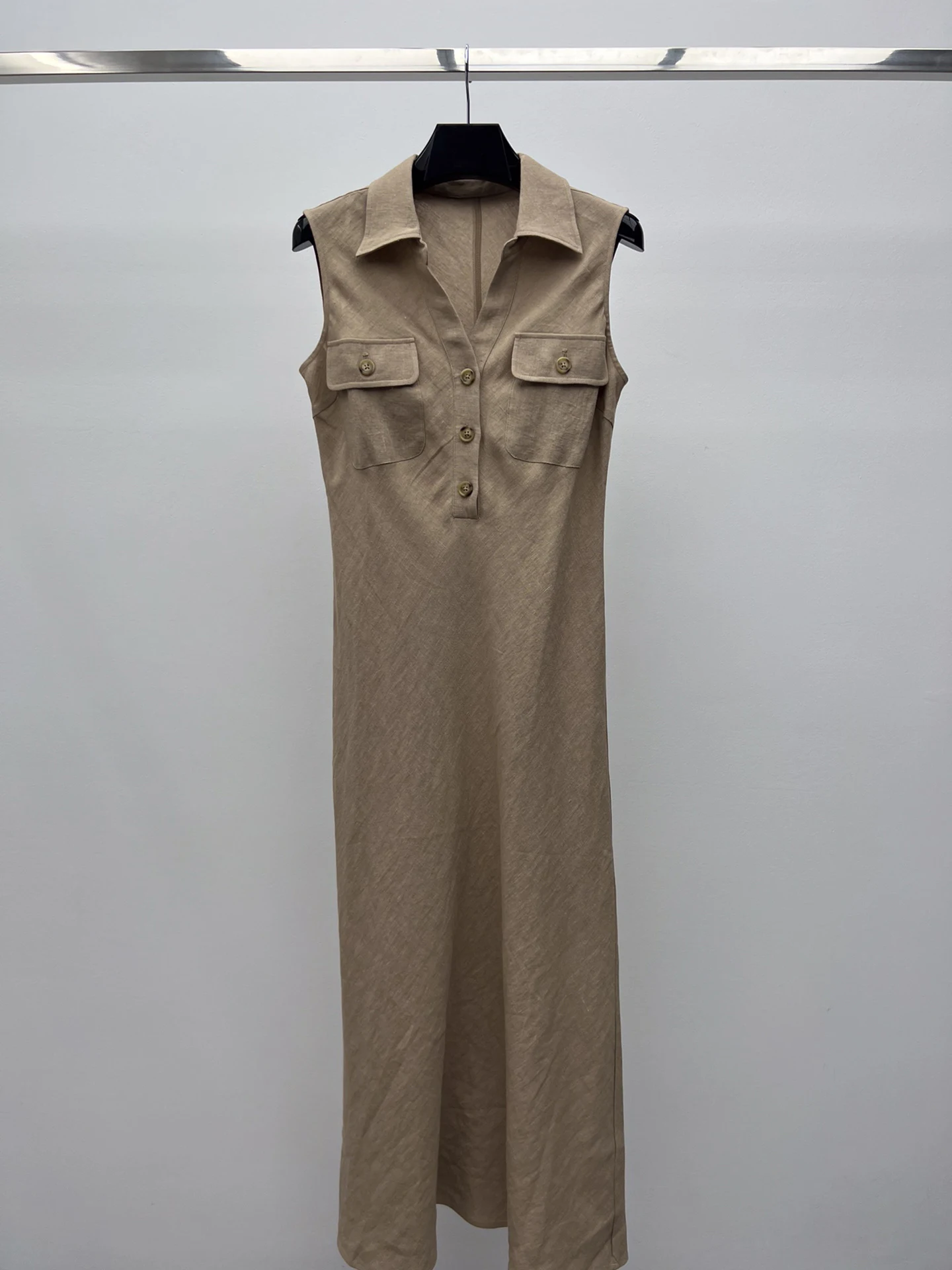 Dress v-neck design Fashionable temperament Slim and thin Soft and comfortable Casual and versatile 2024 summer women's new hot
Dress v-neck design Fashionable temperament Slim and thin Soft and comfortable Casual and versatile 2024 summer women's new hot
