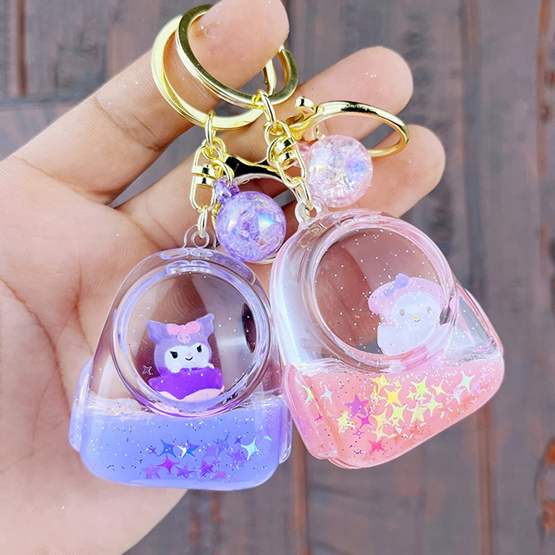 1 шт. Мультяшные маленькие ювелирные изделия кукла милая Sanrio зыбучий песок подарок акриловый масляный кулон жидкий зыбучий песок бутылка для домашних животных
1 шт. Мультяшные маленькие ювелирные изделия кукла милая Sanrio зыбучий песок подарок акриловый масляный кулон жидкий зыбучий песок бутылка для домашних животных