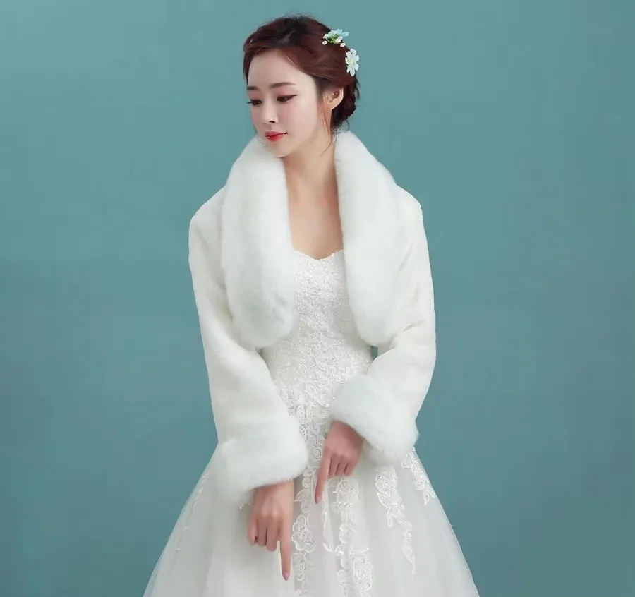 Wholesale Bridal Wraps Long sleeve Bride shawl Capes for women Bolero Faux fur coat Vestidos De Novia Evening Dress 2025
Wholesale Bridal Wraps Long sleeve Bride shawl Capes for women Bolero Faux fur coat Vestidos De Novia Evening Dress 2025