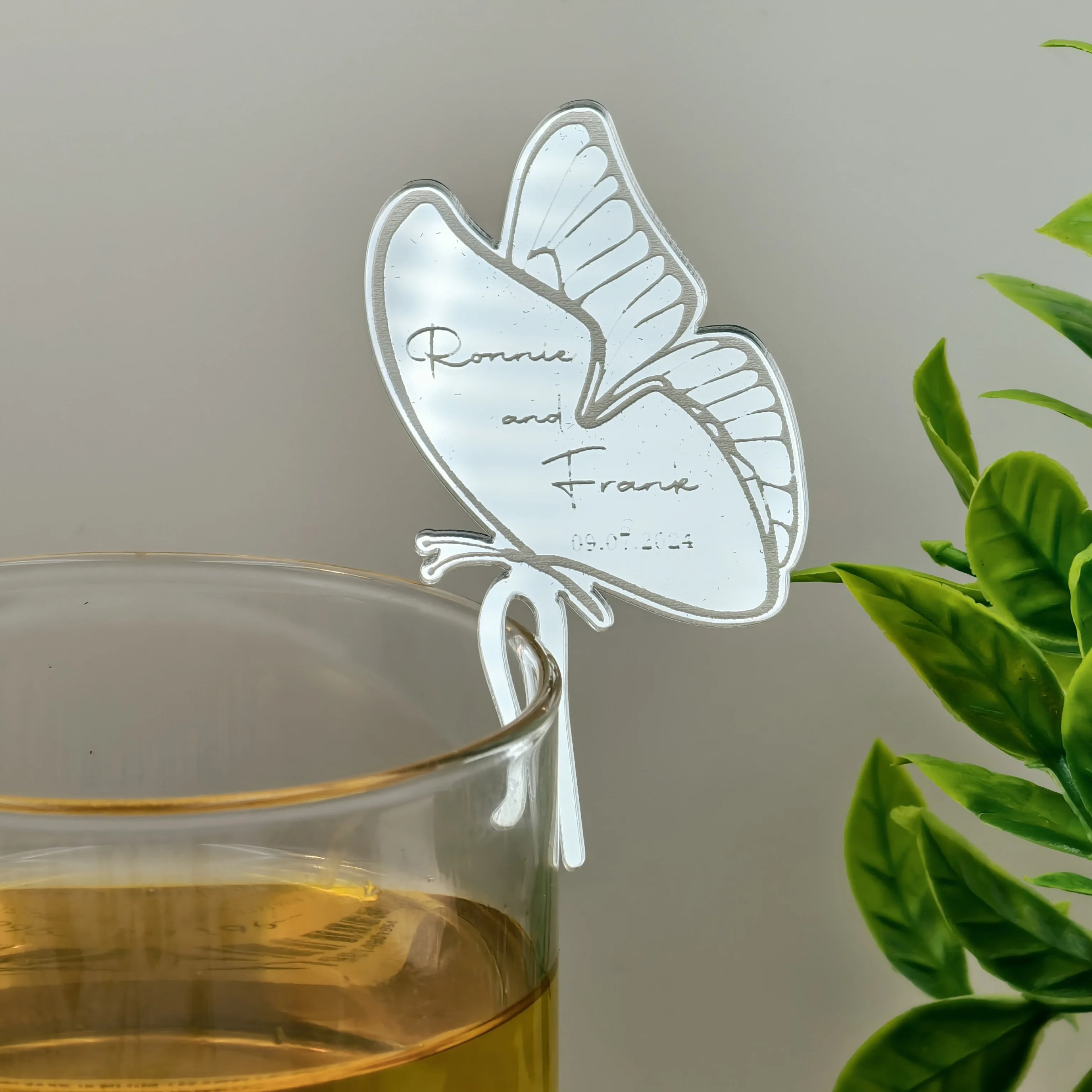 Personalized toast tags Custom acrylic butterfly Cocktail Toppers, drink markers, wedding cocktail decor, christening decoration
Personalized toast tags Custom acrylic butterfly Cocktail Toppers, drink markers, wedding cocktail decor, christening decoration